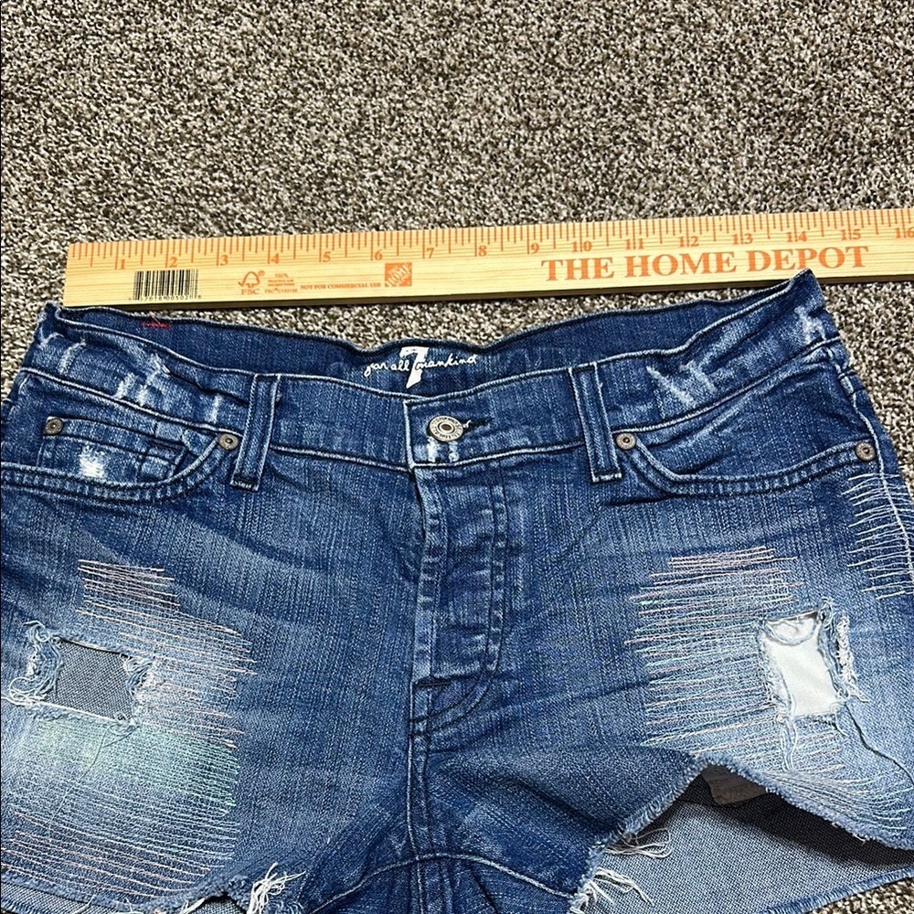 7 for all mankind Denim Distressed Women's Shorts size 27 - Picture 4 of 14